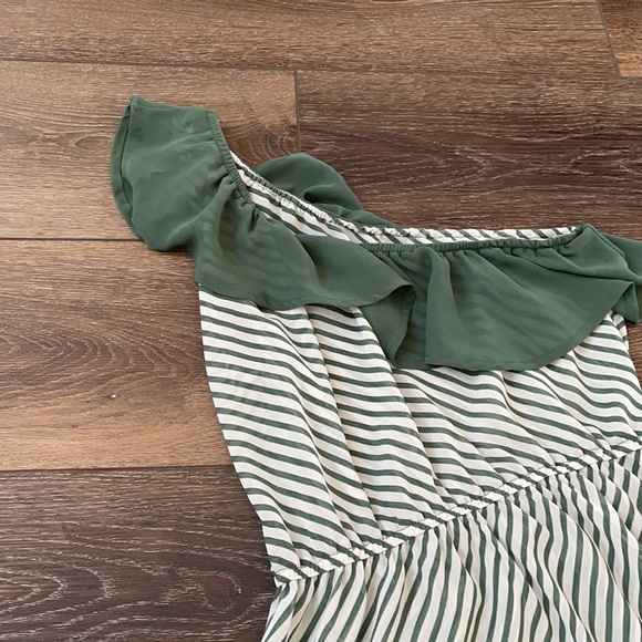 Striped One Shoulder Top - Picture 5 of 6